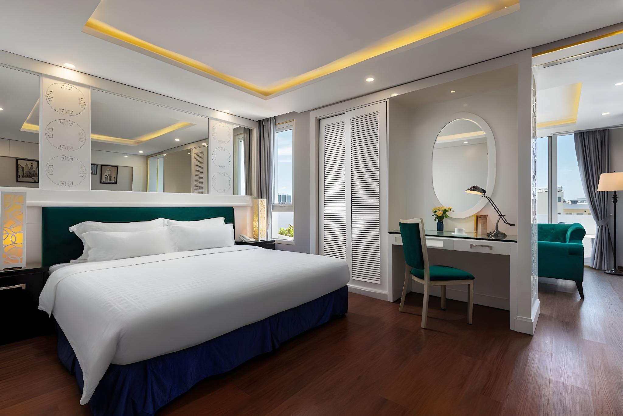 St Gildas, Twin Beds