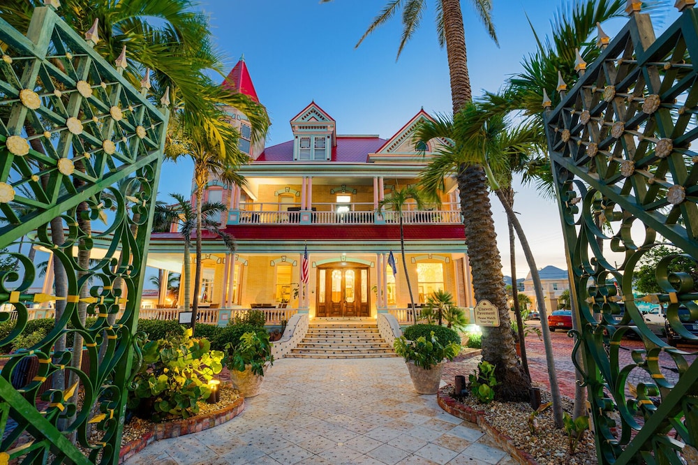 The Mansion On The Sea secondary