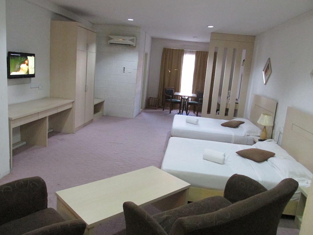 Promenade Service Apartments 38/72