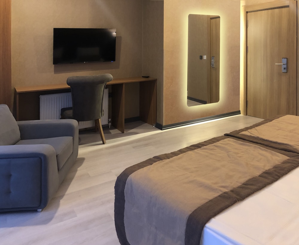 Orange Hotel & Spa 45/50