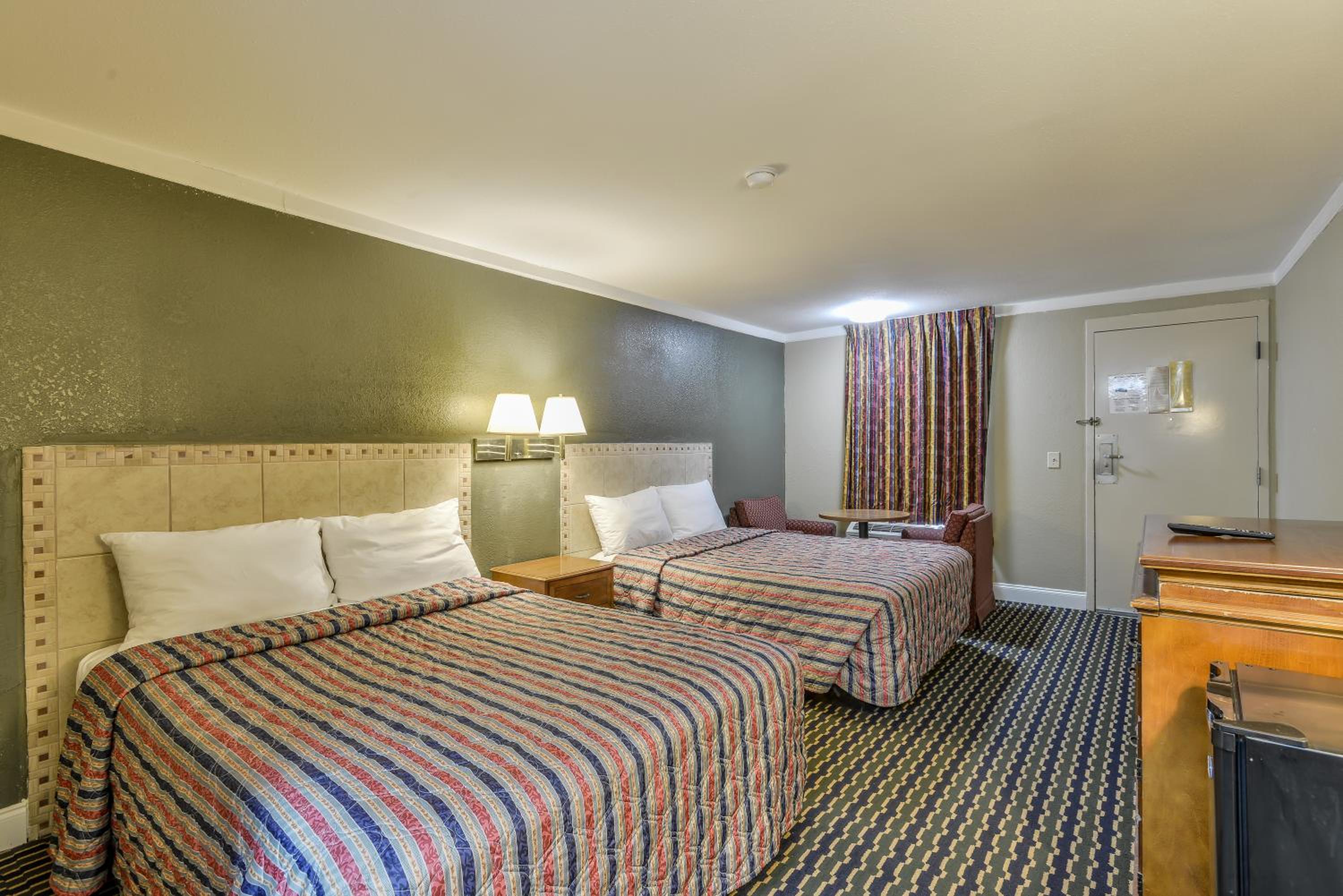 Room, 2 Queen Beds