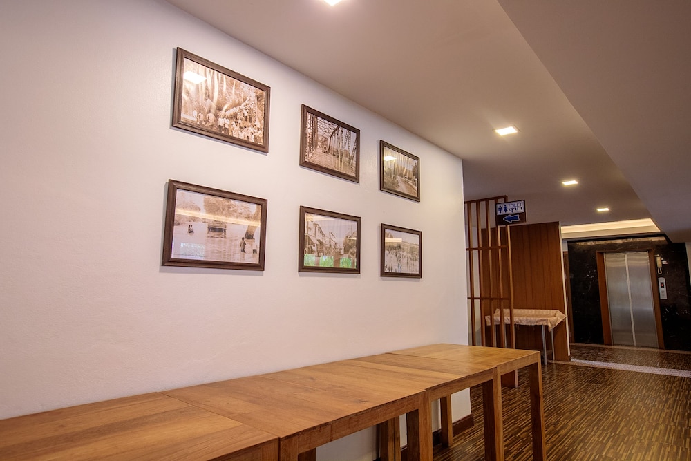 Huen Jao Ban Hotel 47/69