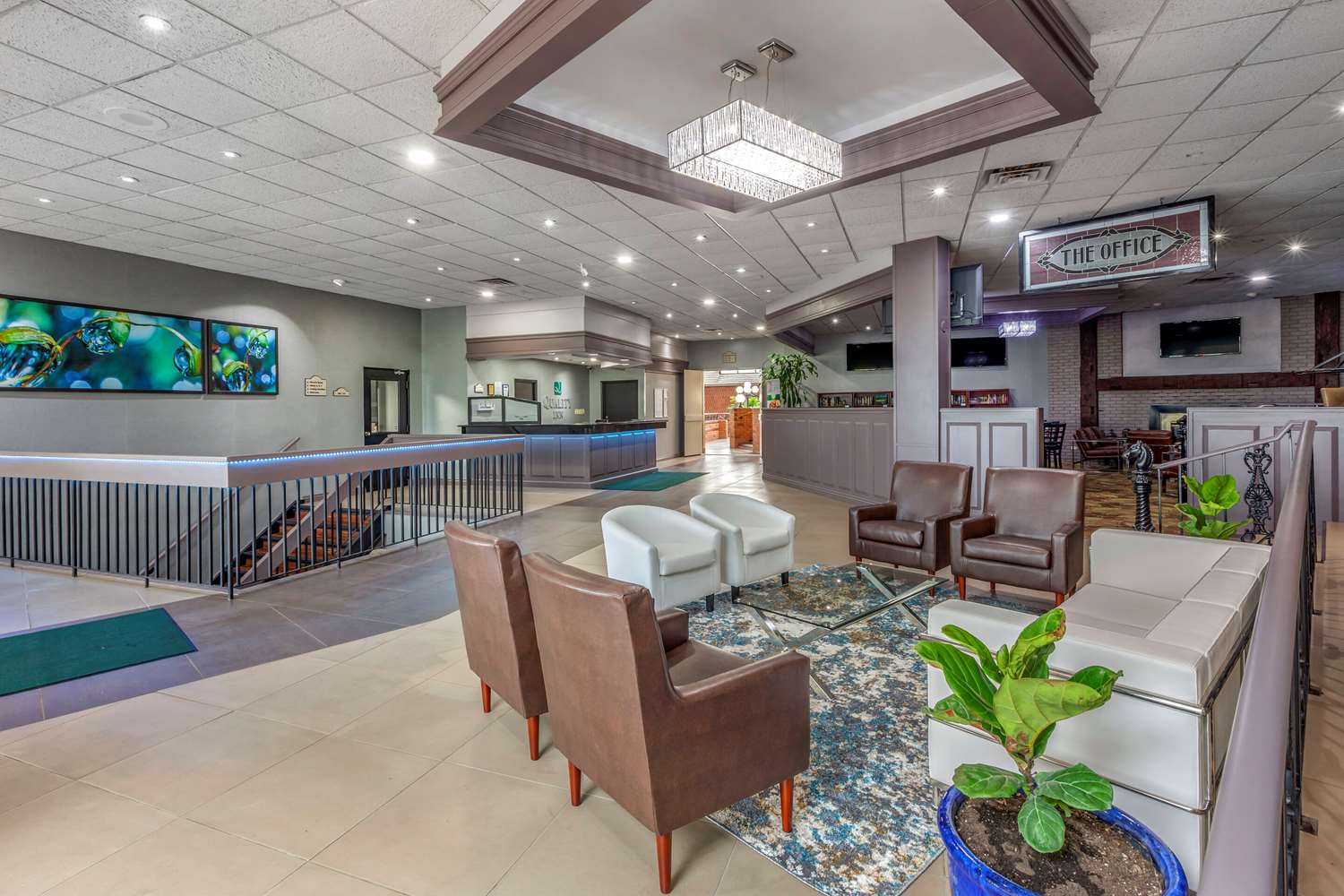 Quality Inn & Conference Centre Midland 37/54