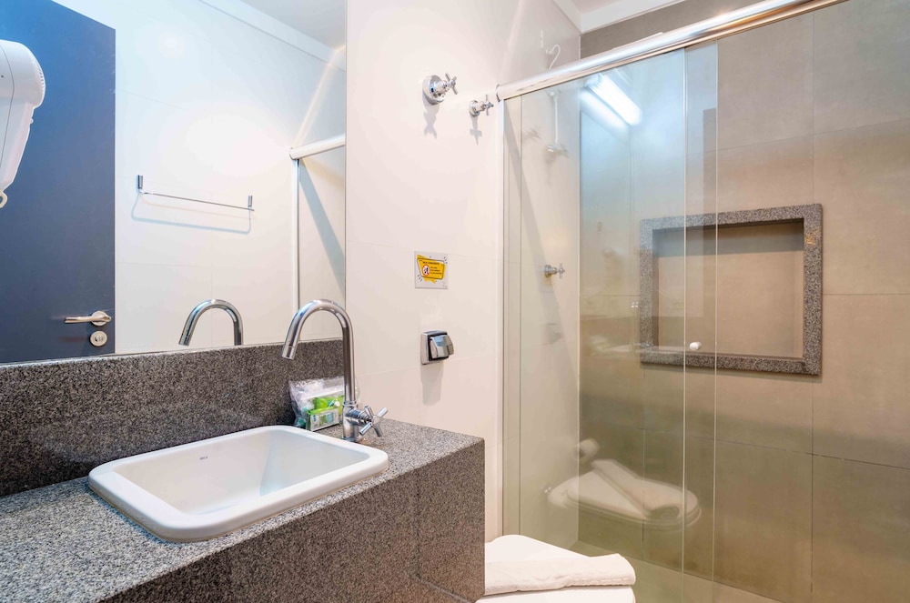 Uniclass Hotel Pinheiros 49/52