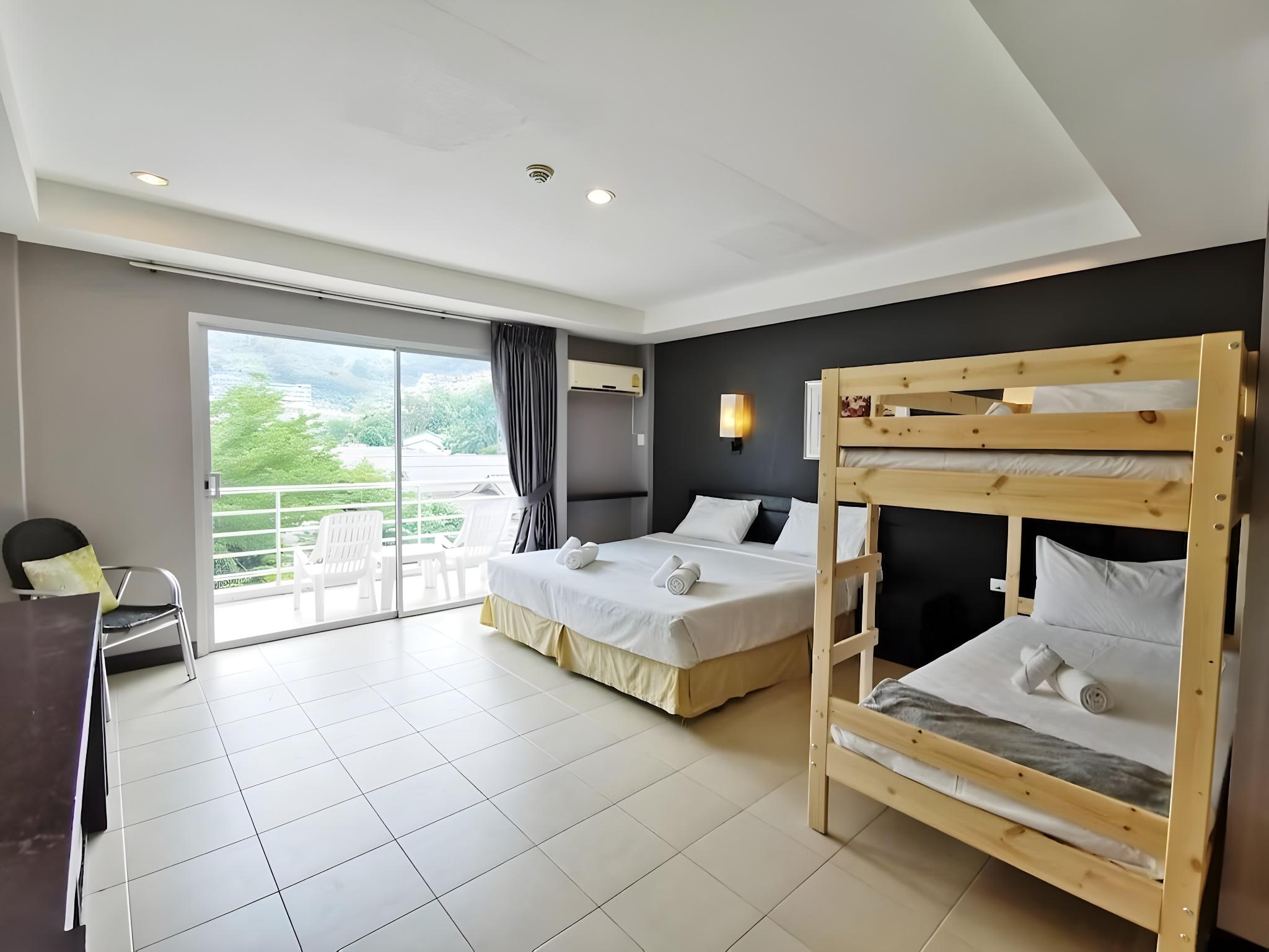 Room, Bunk Bed, Superior Building