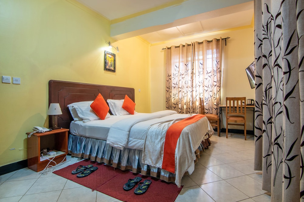 Crest Safari Lodge 18/63
