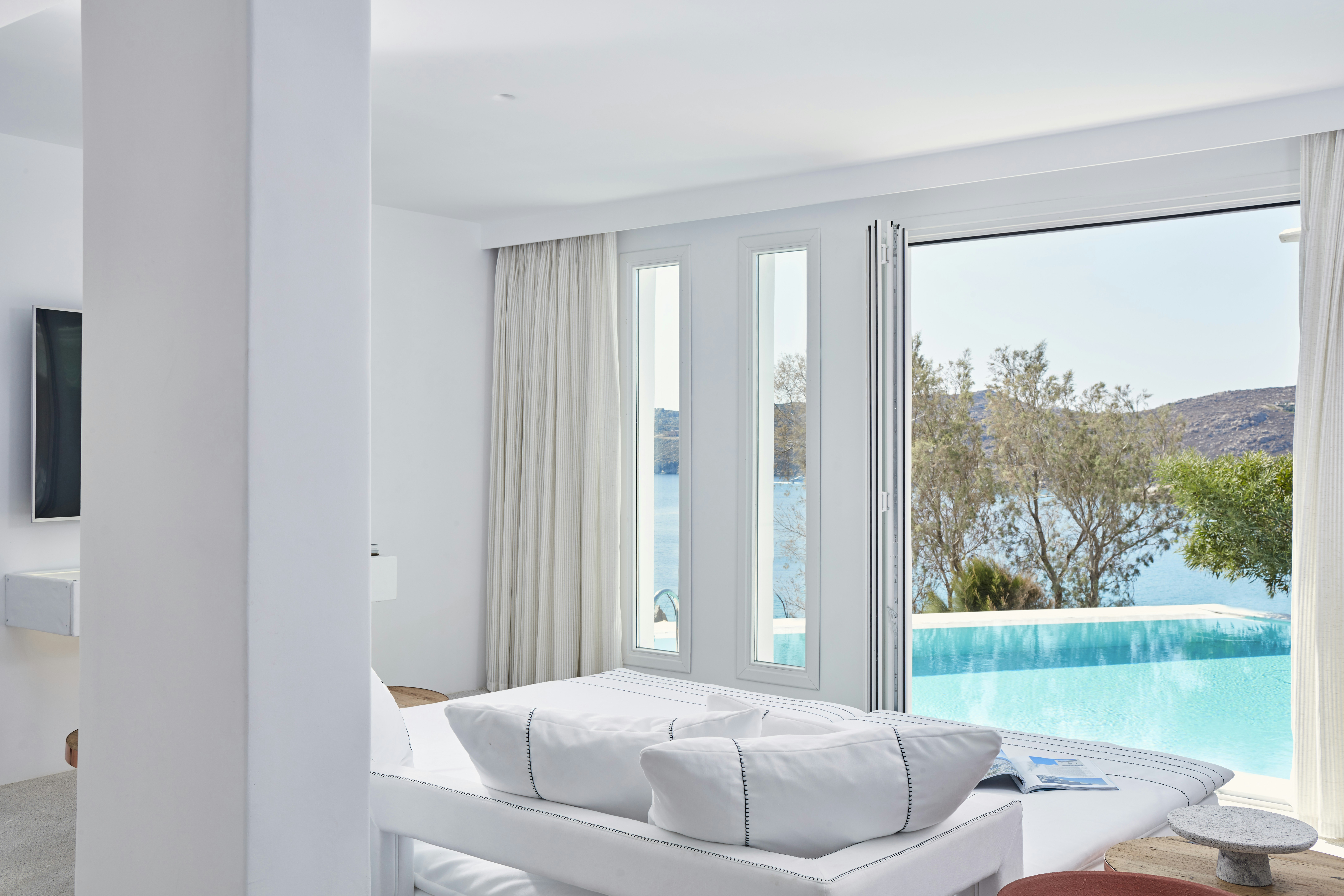 Royal Myconian - Leading Hotels Of The World 19/37