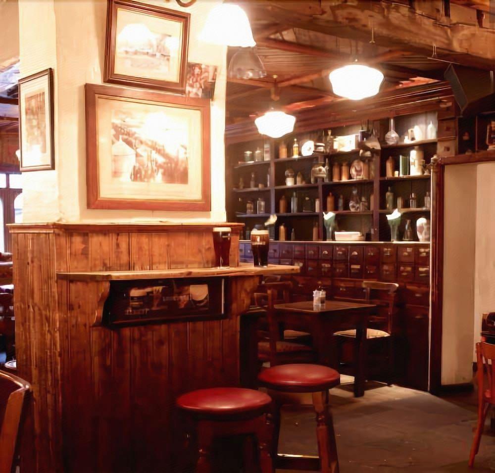 Celtic Lodge Guesthouse Restaurant Bar 27/36