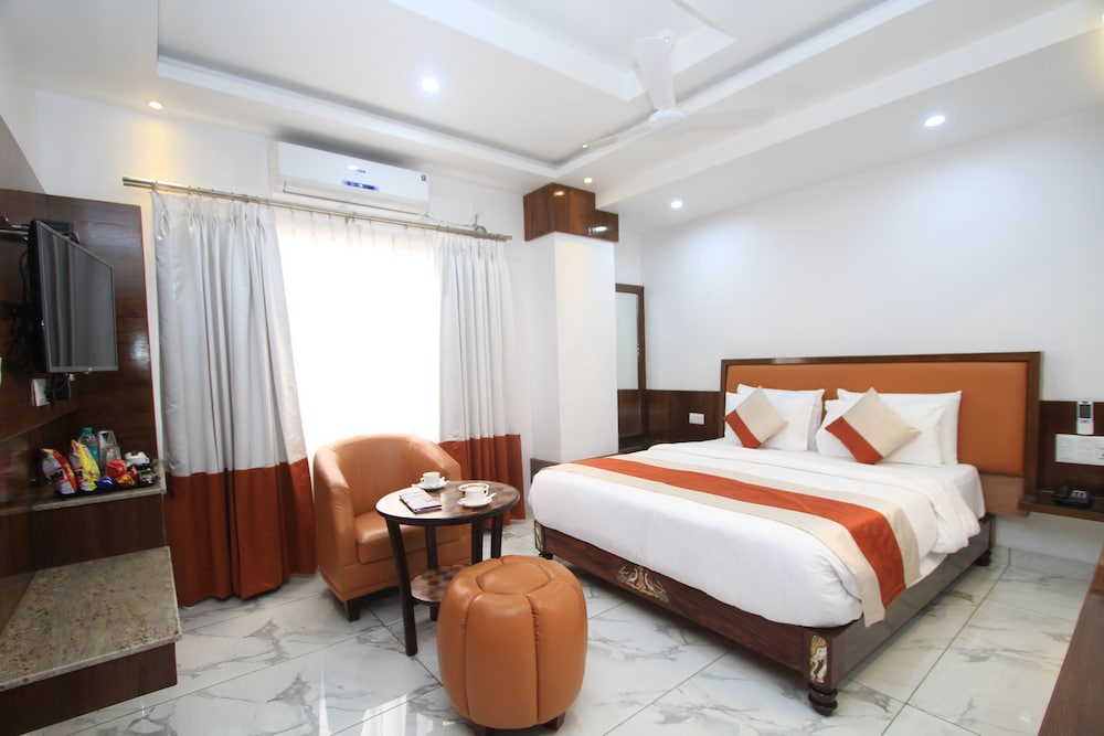 Hotel Loksagar 5/30
