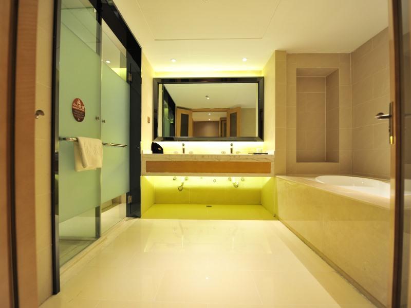 GreenTree Eastern Jinzhai County Lotus Hill Road Hotel 31/32