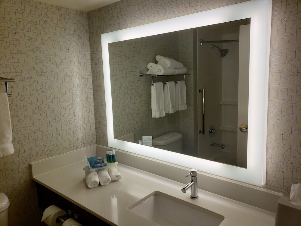 Holiday Inn Express Portland West/hillsboro, An Ihg Hotel 5/73