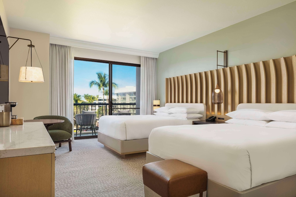RENOVATED, PALACE GRAND, GRAND, 2 QUEEN BEDS, OCEAN VIEW