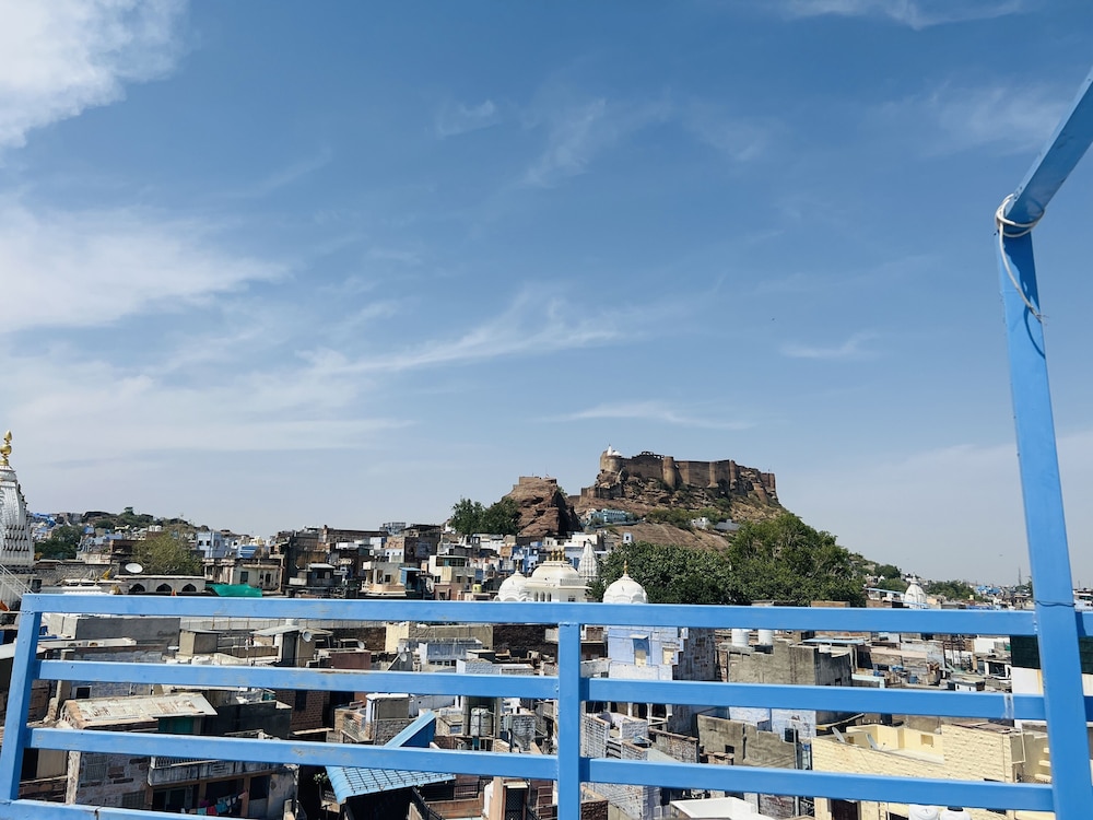 Juna Mahal 45/49