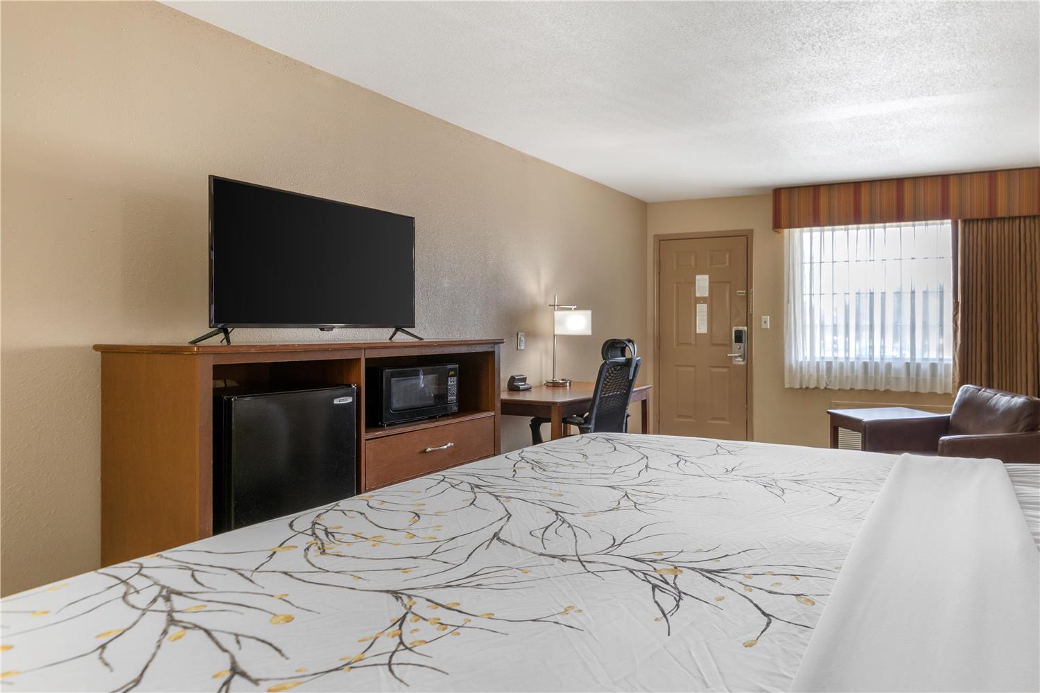 Surestay Plus Hotel By Best Western Poteau 30/36