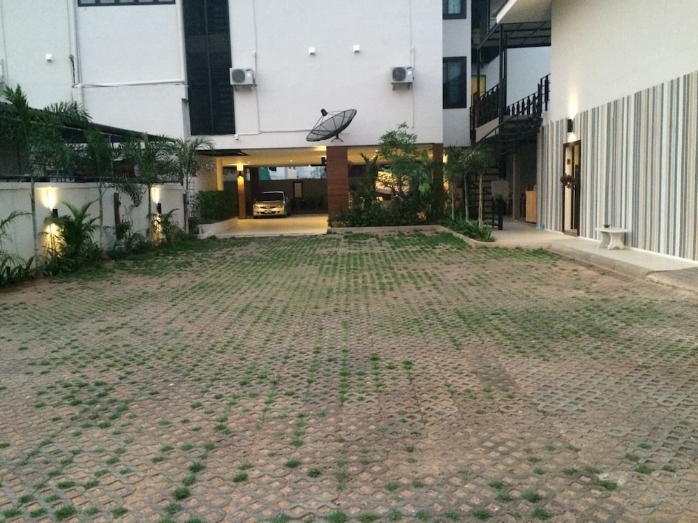 Dino Studio 33/39