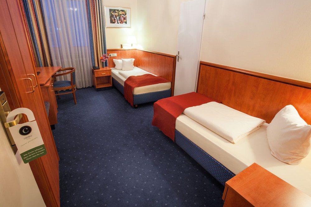 Centro National Frankfurt, Trademark Collection by Wyndham 10/34