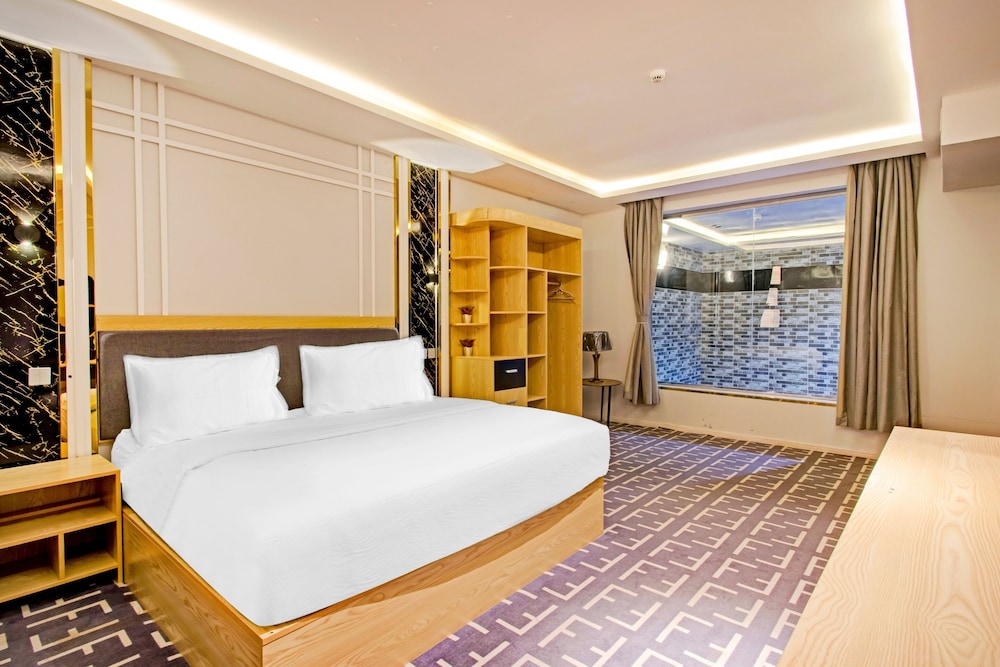 Room at Beautat Resort, ABHA