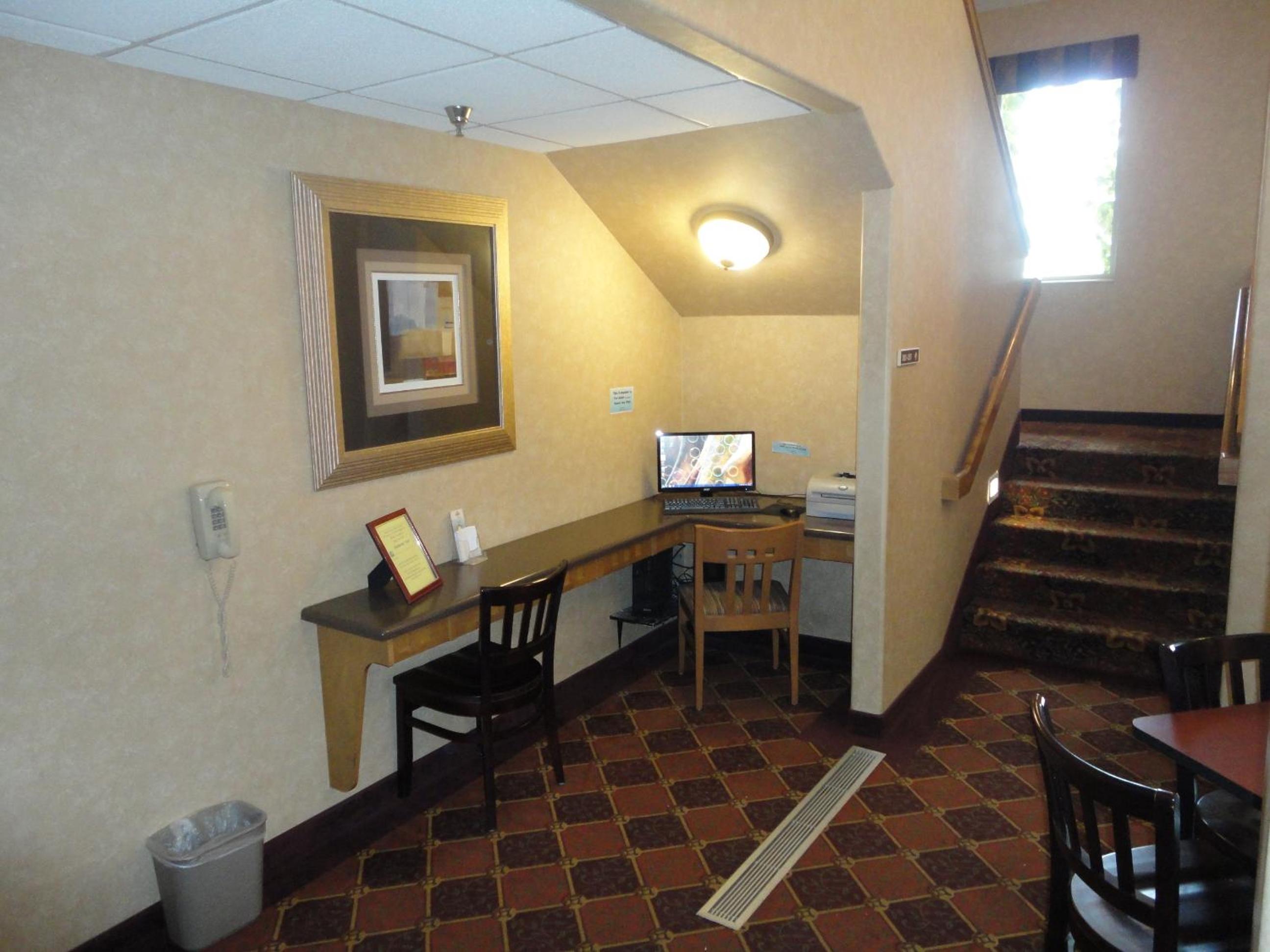 Days Inn By Wyndham Rapid City 19/39