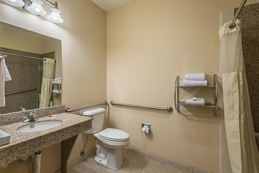 Days Inn by Wyndham Copperas Cove 15/53
