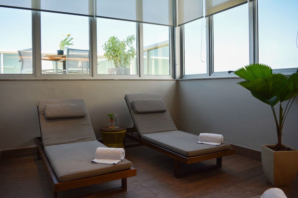 Regency Barra Hotel 34/50