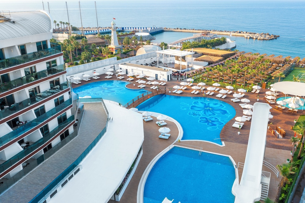 Rubi Platinum Sign in ALANYA