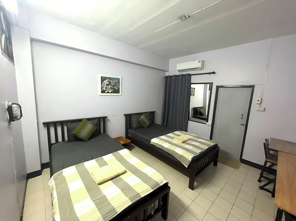 STANDARD, TWIN BEDS