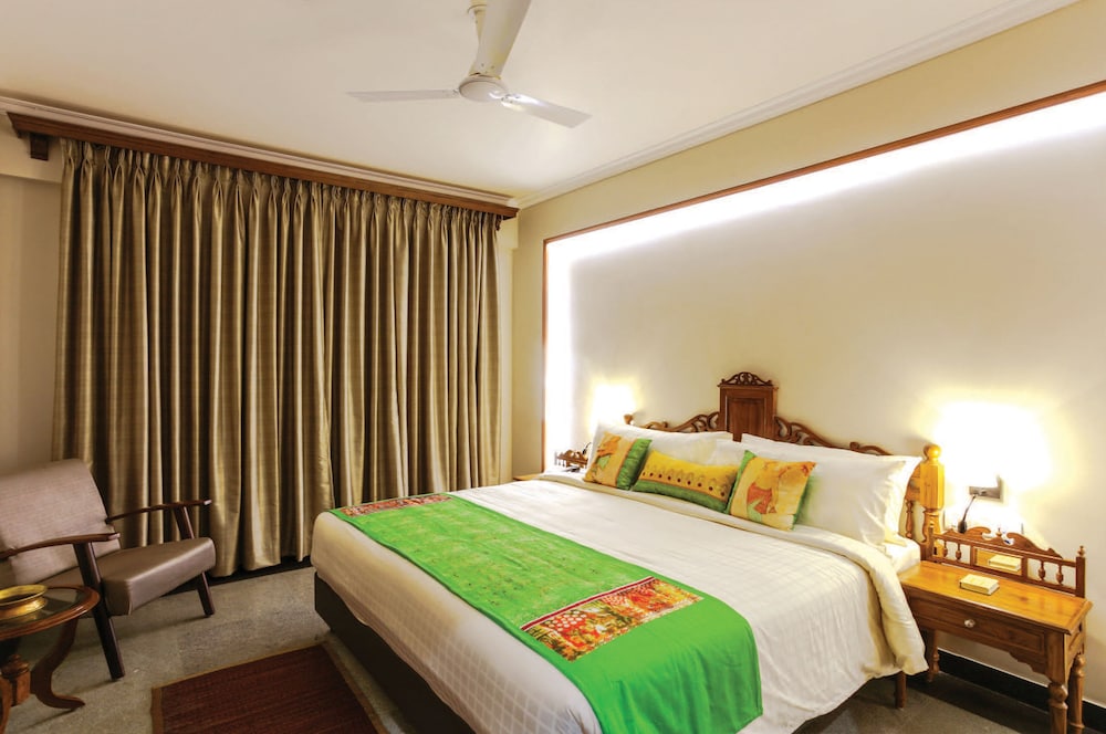 Svatma - A Luxury Heritage Resort 30/77
