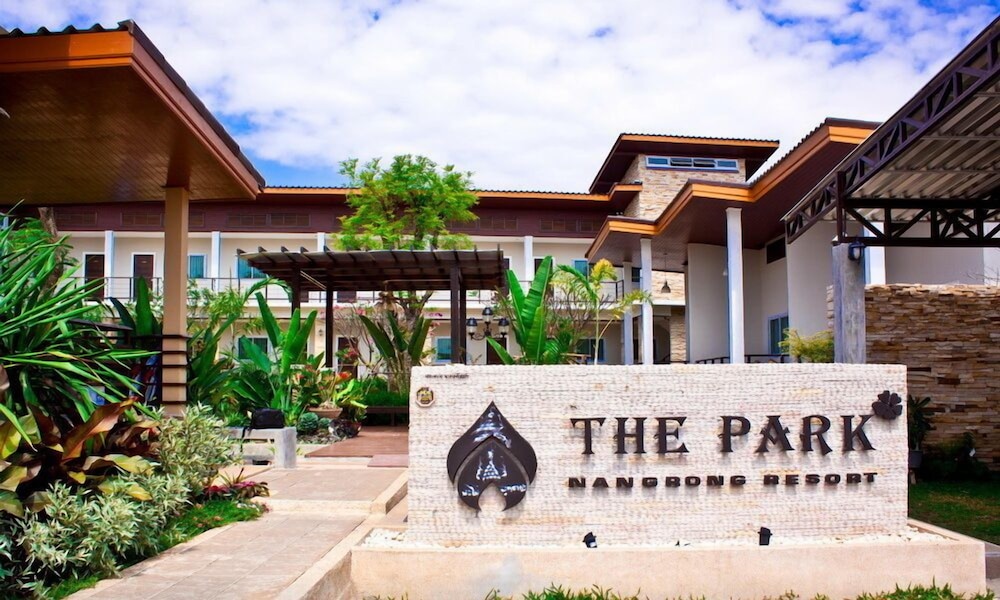 The Park Nangrong Resort 4/19