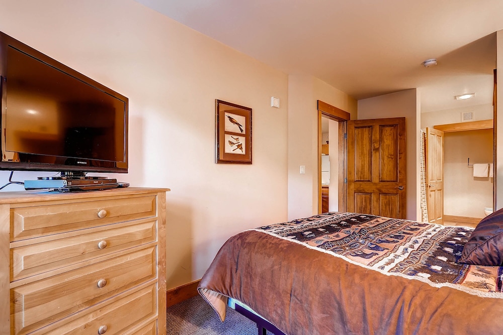 Springs 2 Bed 3 Bath Murphy 11/50