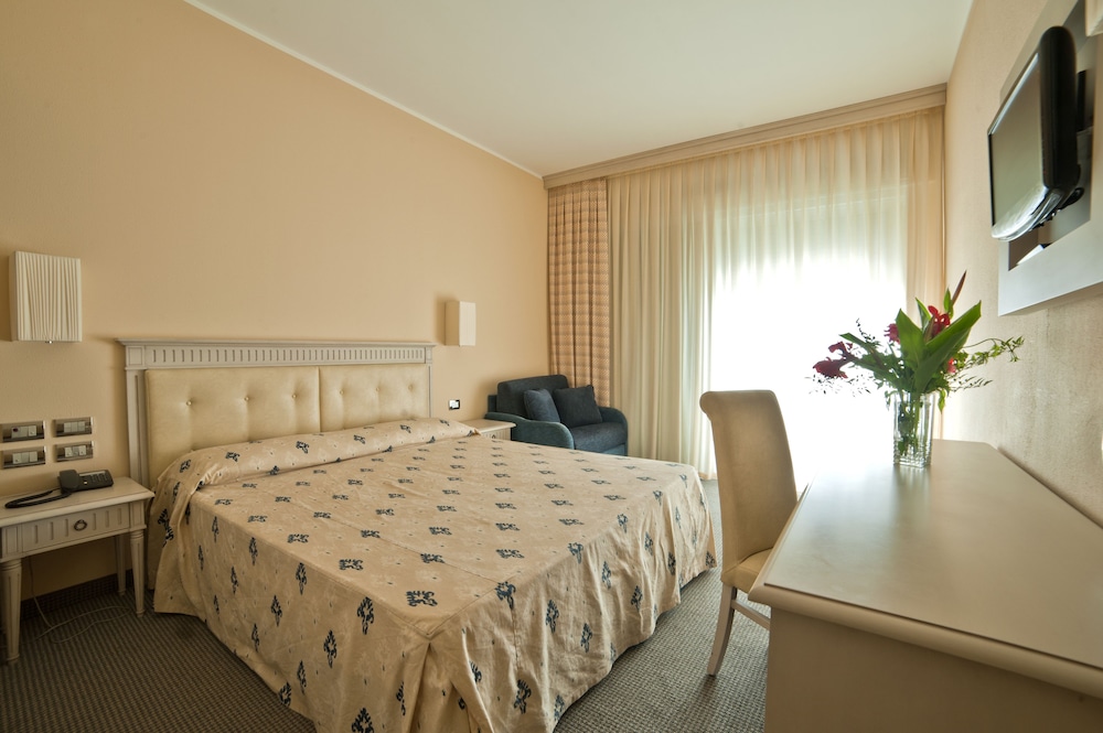 Hotel Villaggio Club ALTALIA 5/32