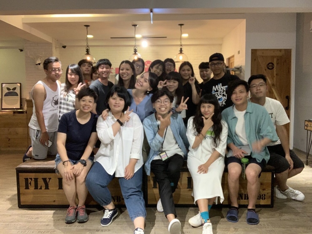 Flyinn Hostel 7/50
