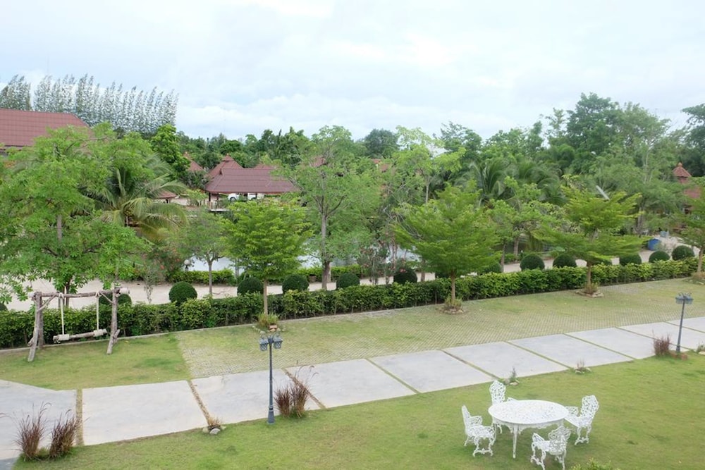 Ruen Sam Ran Resort 24/34