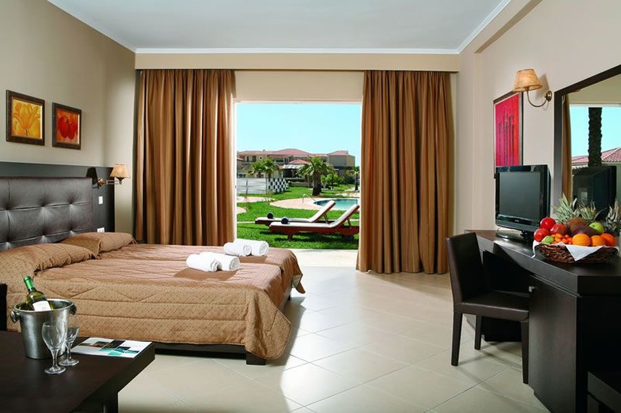 DOUBLE ROOM DELUXE MAIN BUILDING (RB)