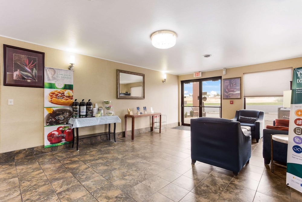 Quality Inn Airport Boise ID 37/50