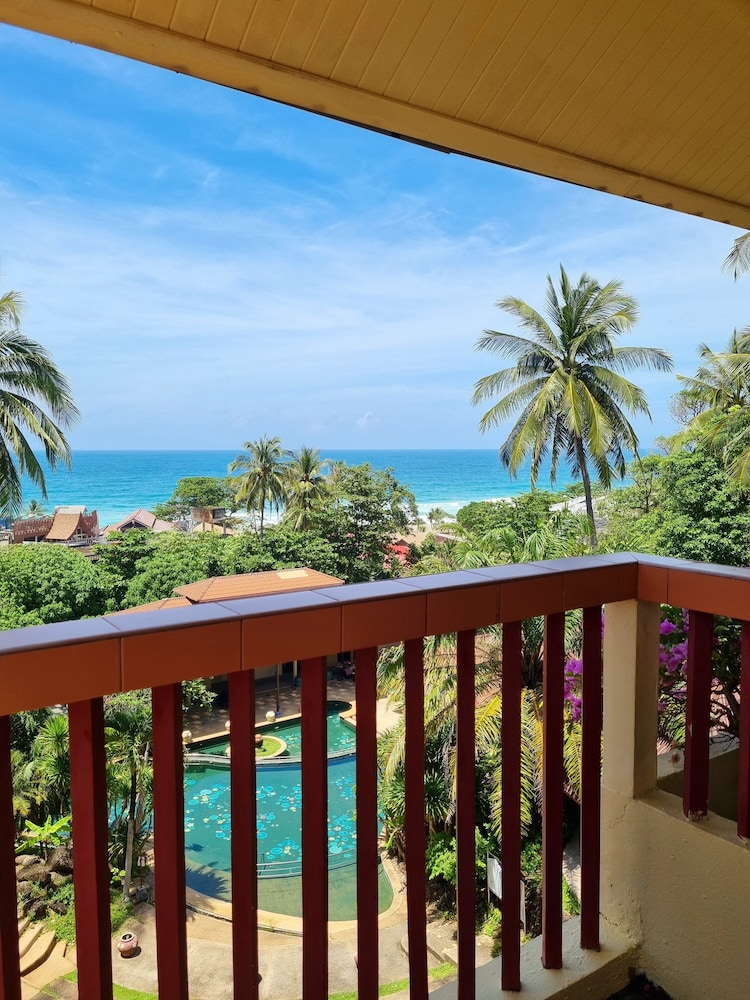 Karona Resort And Spa 6/50