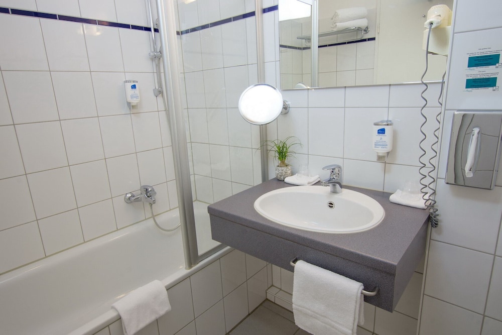 Hotel Rheinpark Rees 12/56