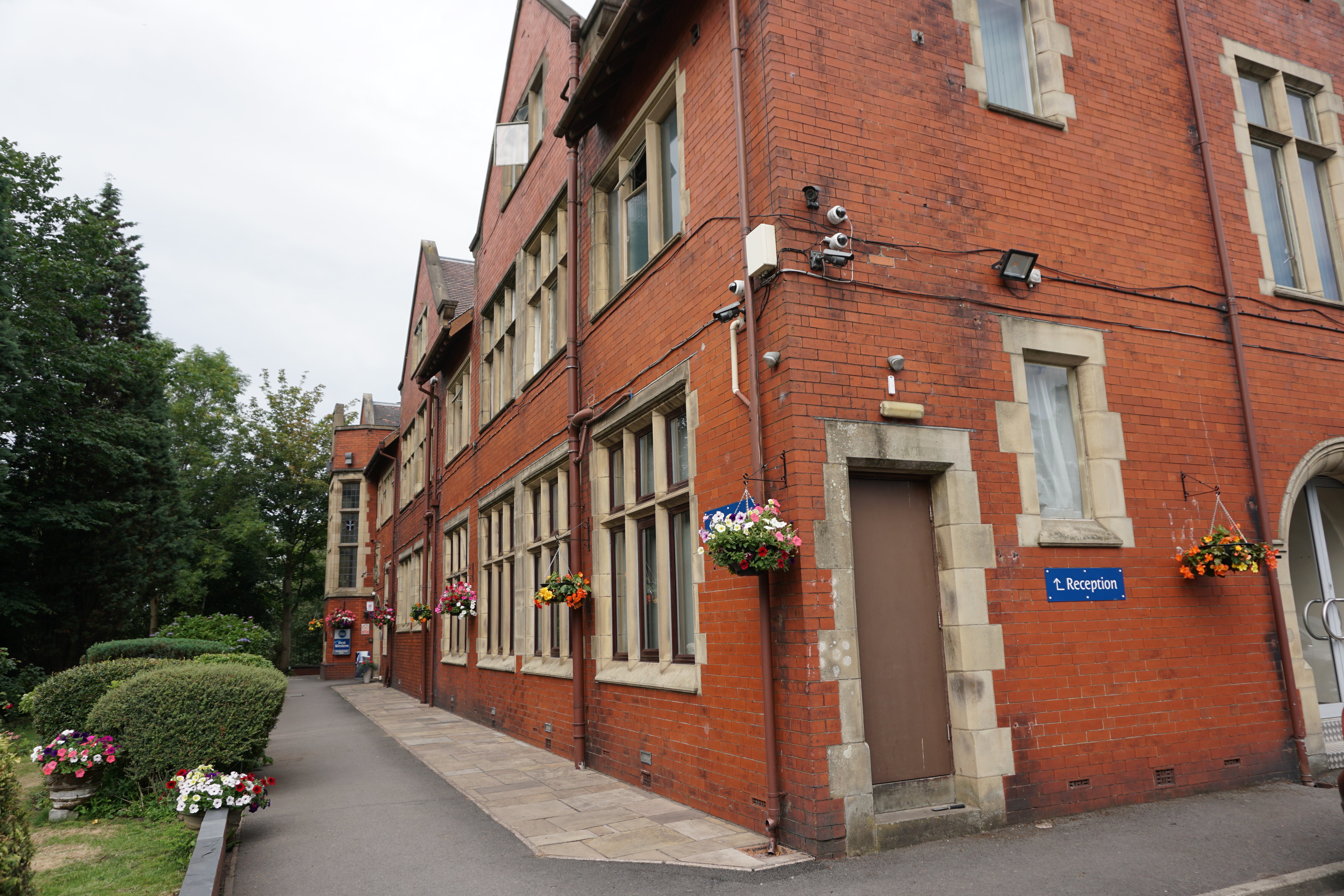 OYO Broadfield Park Hotel in ROCHDALE