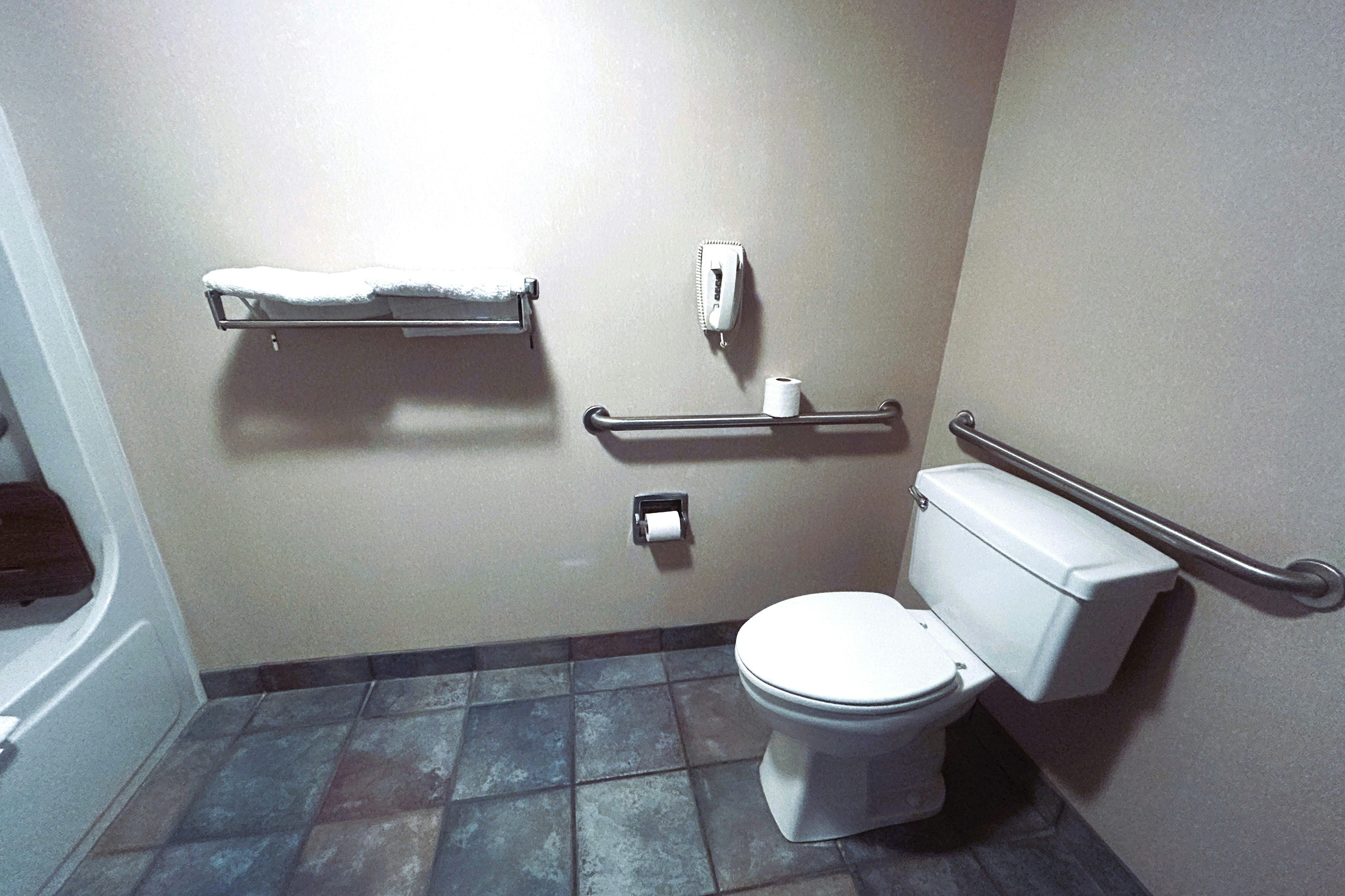 Osage Village Inn Near Lake Ozarks US 54 49/55