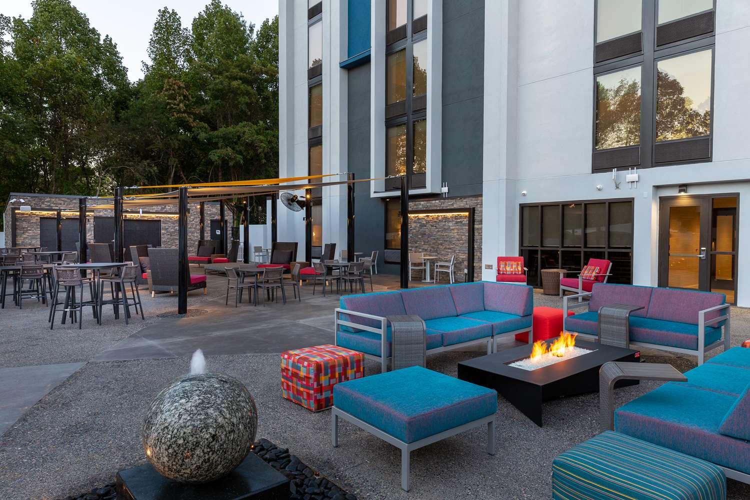 Hilton Garden Inn Asheville I 26 Biltmore Area 7/21