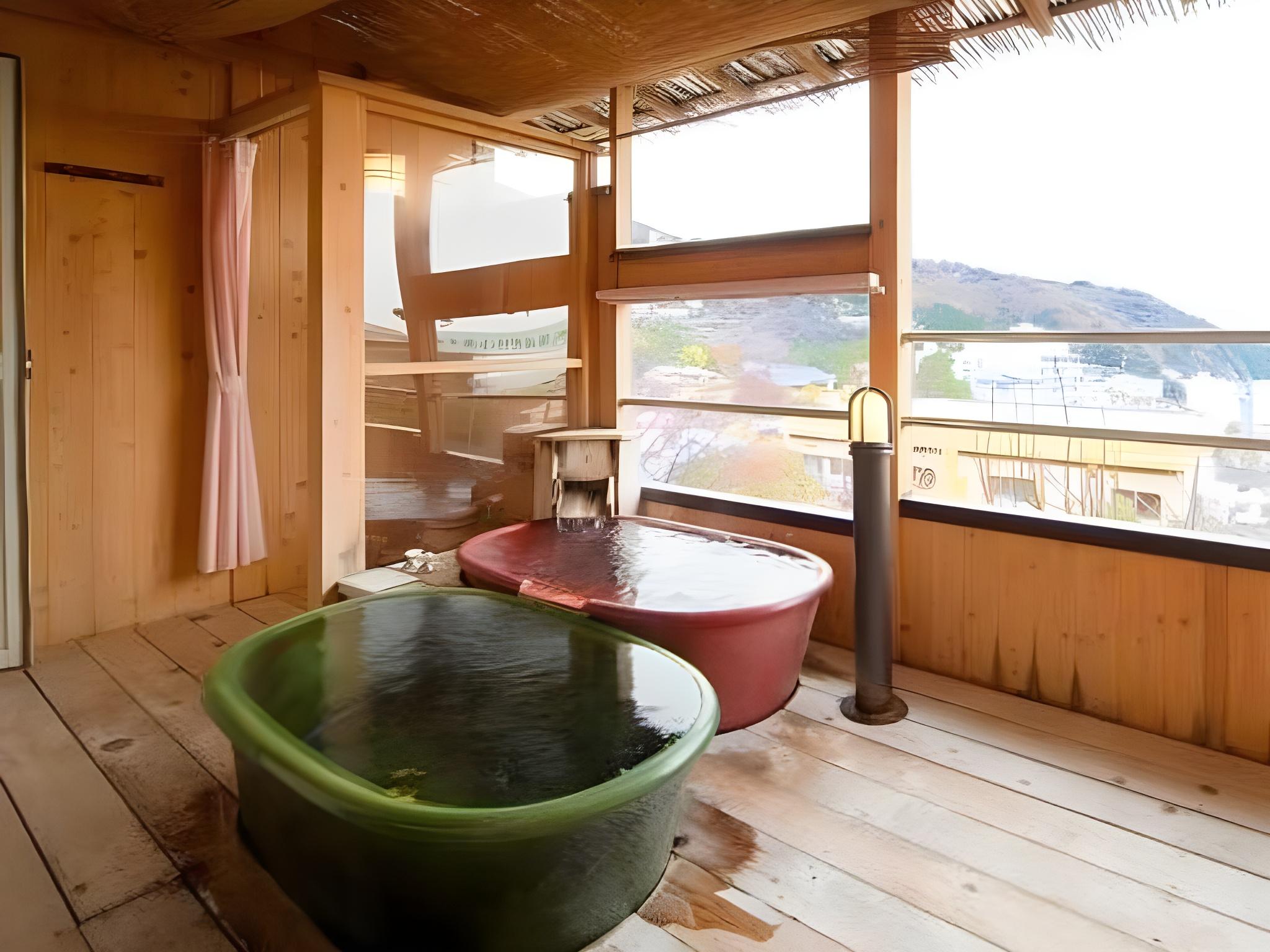 Takami Hotel 24/38