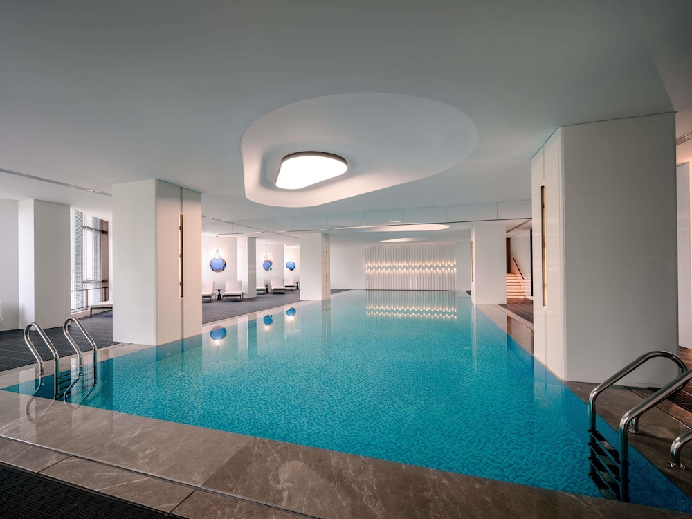 Pullman Chongqing Xiyue 37/65