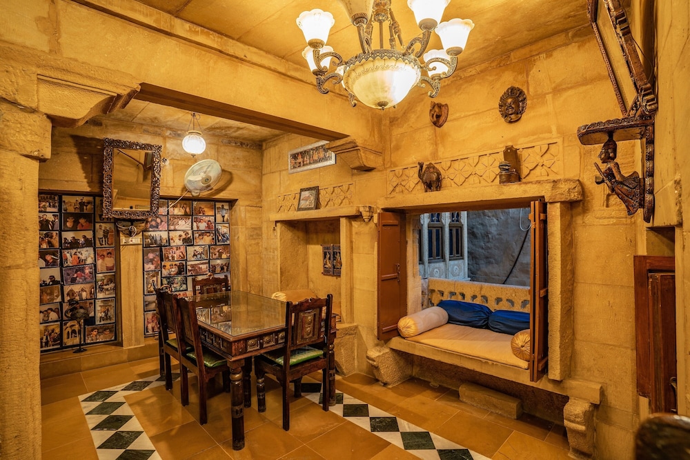 Garh Jaisal Haveli Hotel 26/37