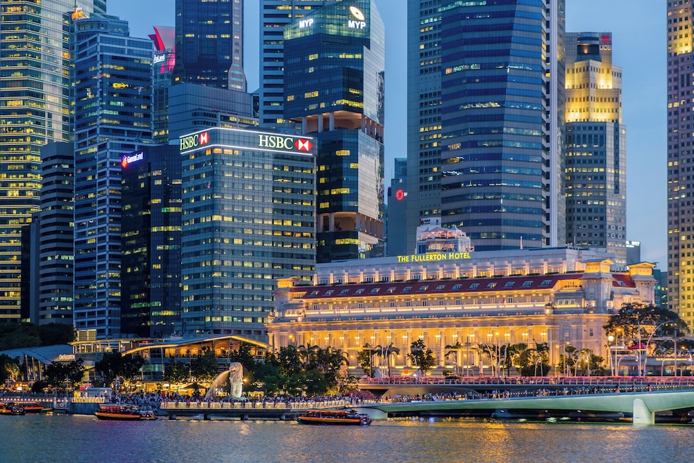 The Fullerton Singapore 51/56