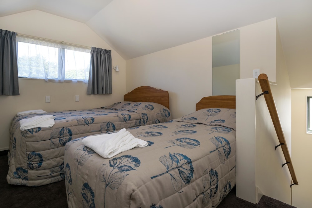 Ashleigh Court Motel 15/37