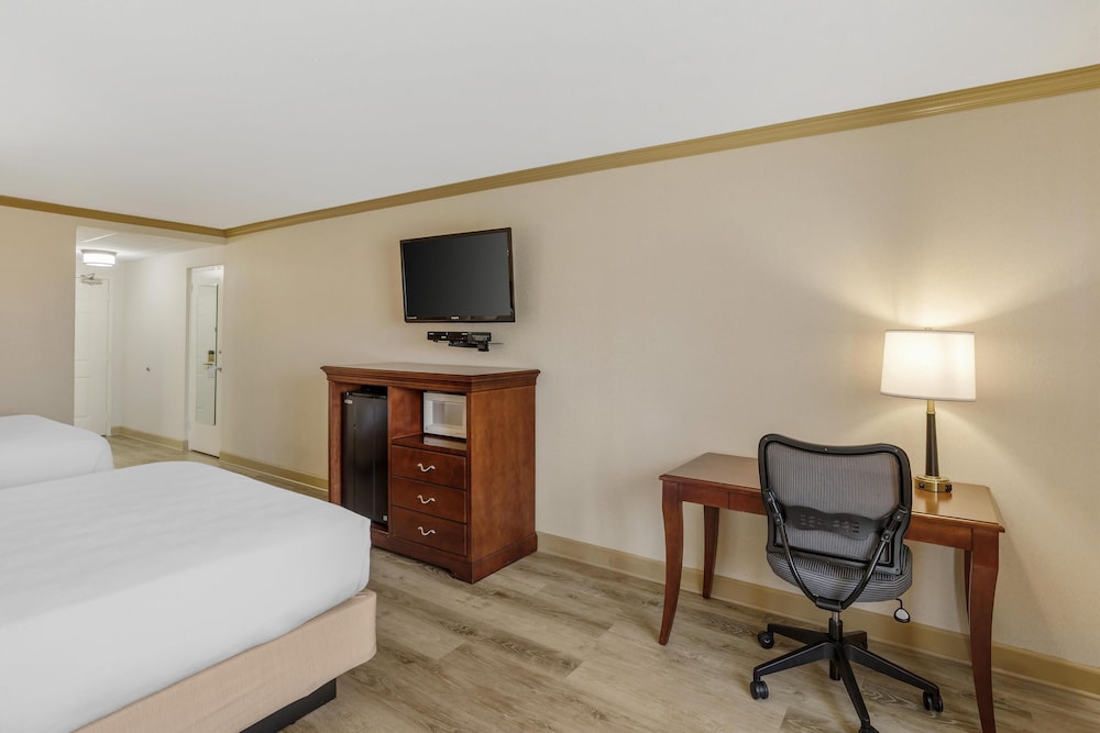 غرفة قياسية بسرير كينج، Best Western Plus Morristown Inn 9/10
