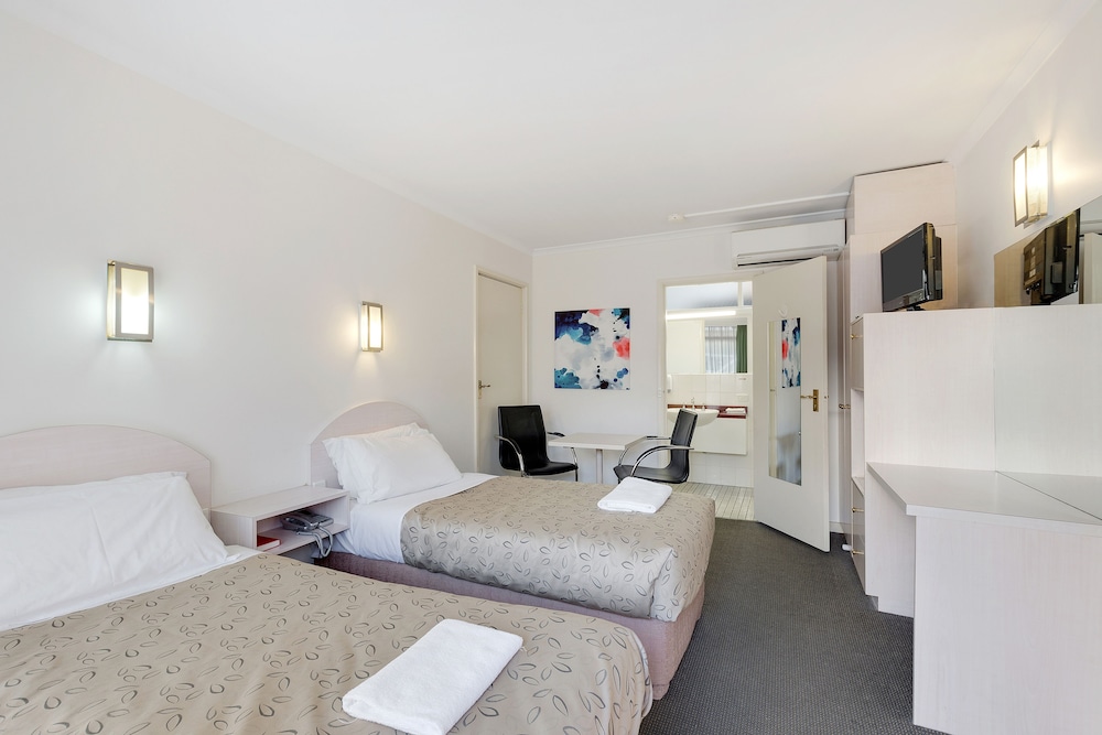 Alexander Motor Inn & Apartments 31/60