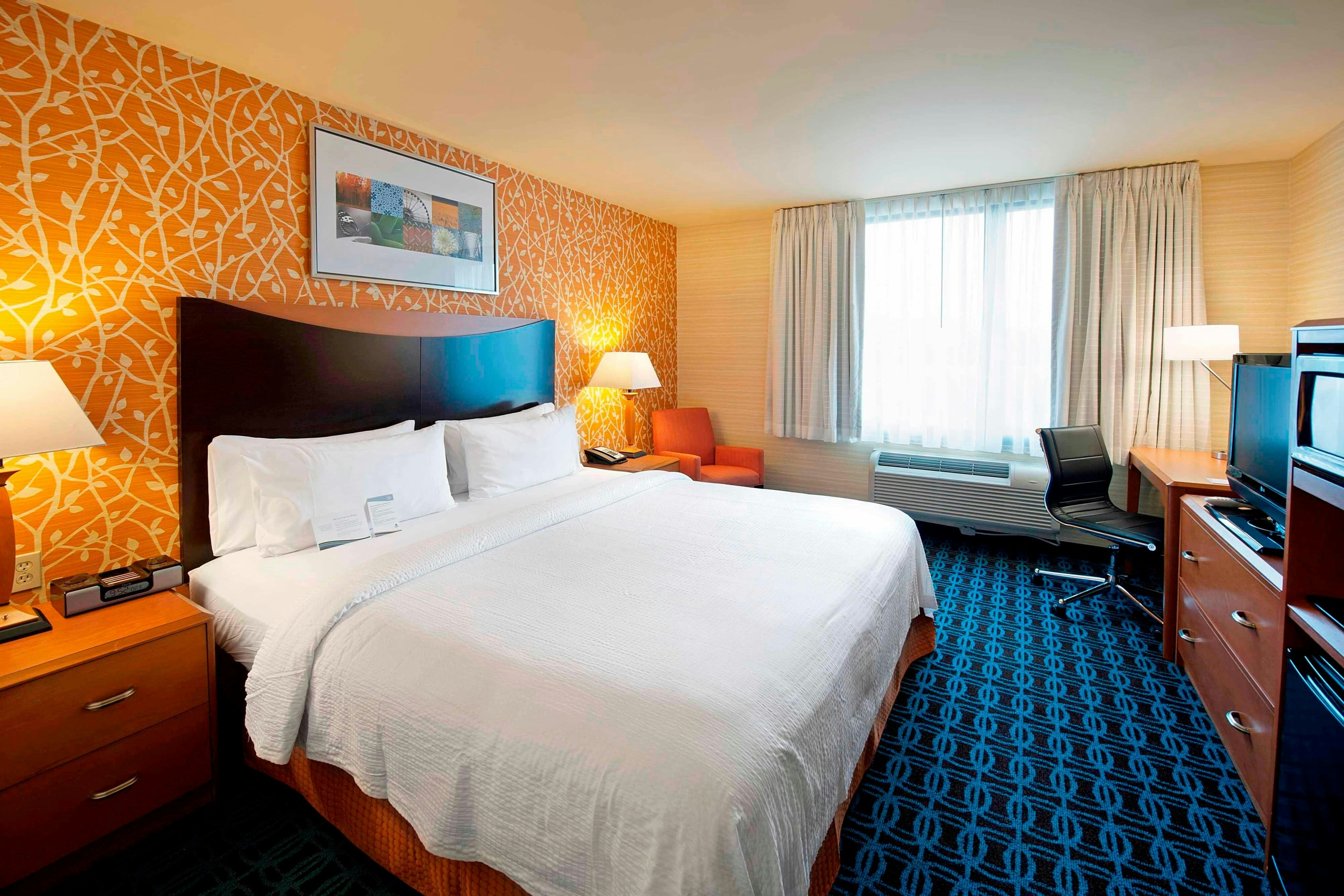 Fairfield Inn by Marriott JFK Airport 2/12