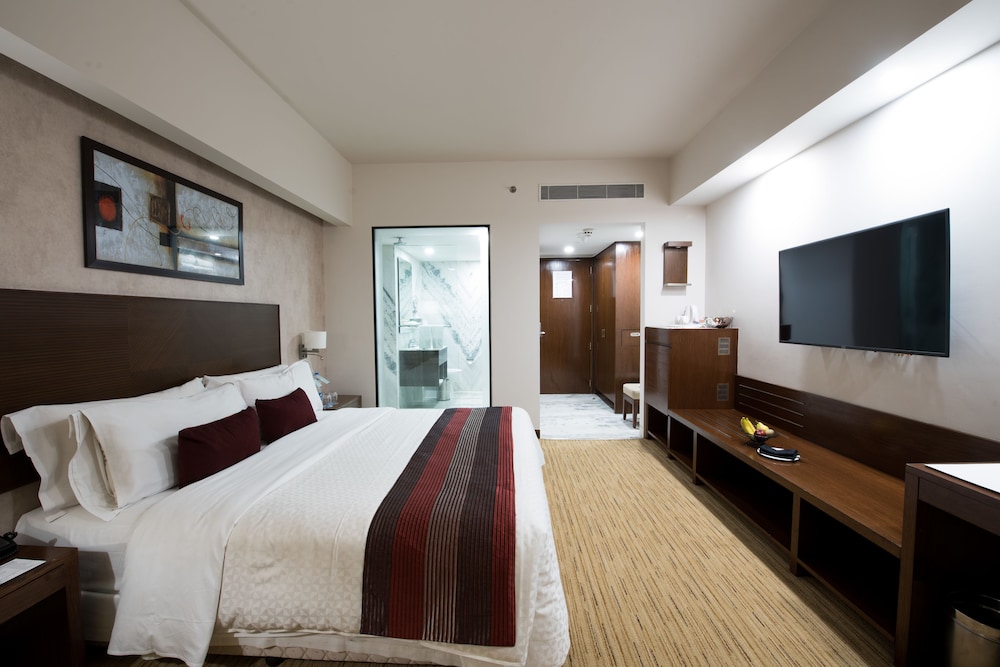 Four Points by Sheraton Hotel and Serviced Apartments Pune 19/47