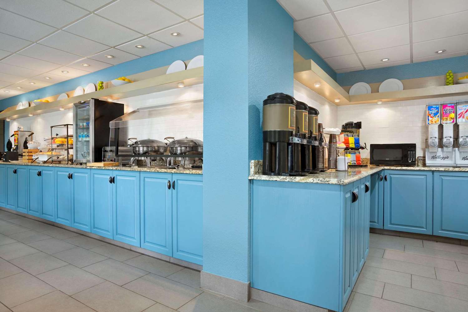 Country Inn Suites By Radisson Charlotte University Place Nc 19/24