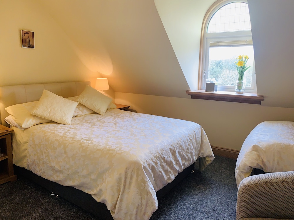 Lakeview Guest House 6/38